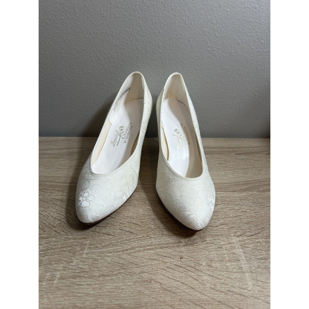 Special Occasions Classic 80s/90s Style Wedding Shoes Size 6B (used, in box)